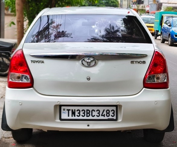 Toyota Etios - Image 2